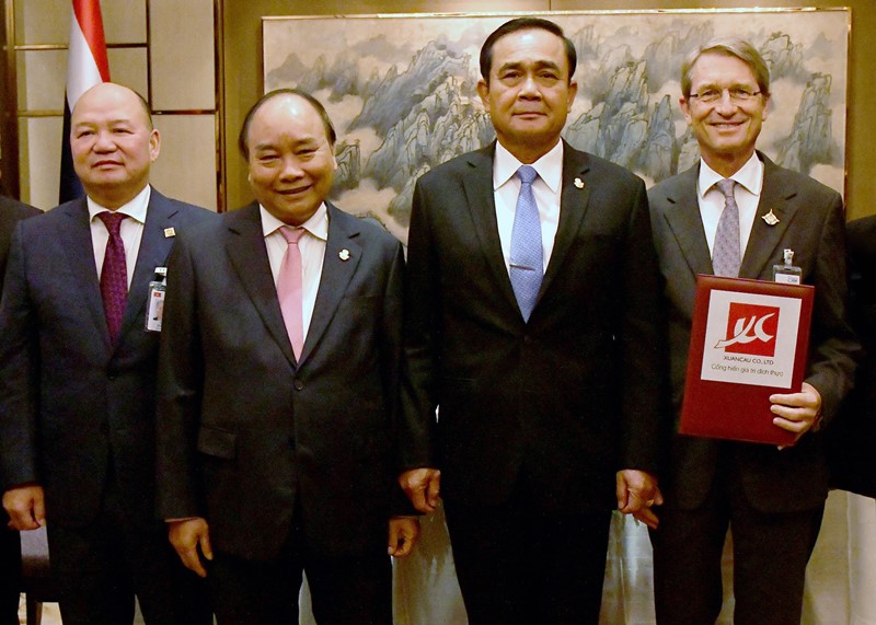 พิธีลงนามความร่วมมือระหว่าง B.Grimm Power และ Xuan Cau ในการพัฒนาโครงการผลิตไฟฟ้าแสงอาทิตย์ขนาดใหญ่ที่สุดในอาเซียน