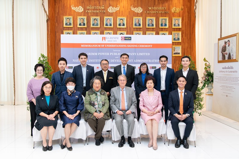 An MOU signing agreement between B.Grimm Power